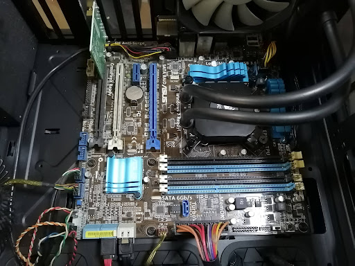 REPARACIÓN DE PC Y LAPTOPS