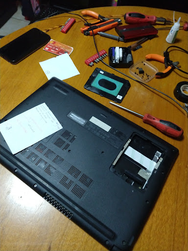 Reparación y Mantenimiento de Computadoras