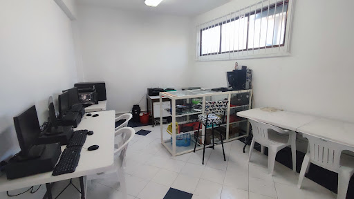 Taller de Soporte Técnico de Capacitación y Tecnología "Profe Serch"