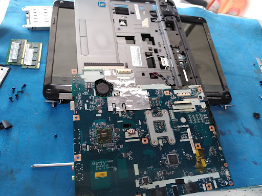 Mantenimiento de equipos de computo, Instalación cámaras